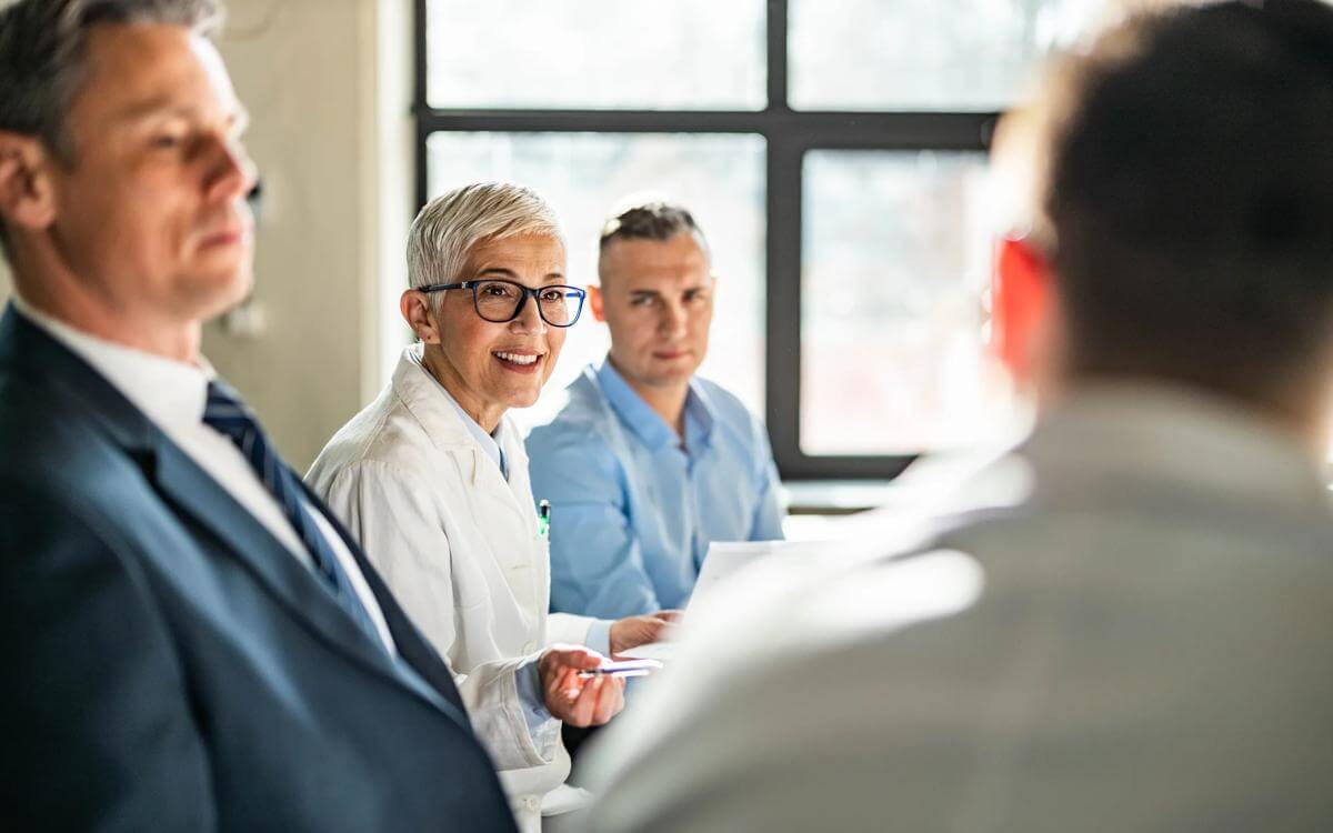 Strengthening NHS management: A legal perspective on new proposals to enhance patient safety and professionalism